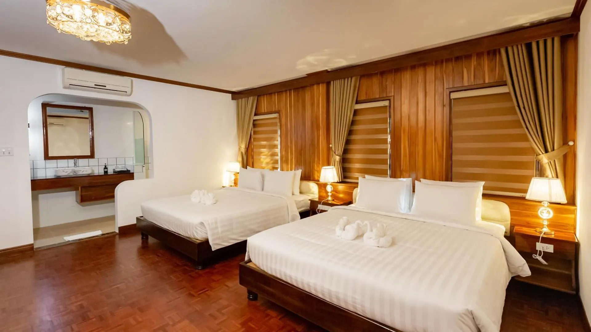 Luangprabang Center Hotel 琅勃拉邦